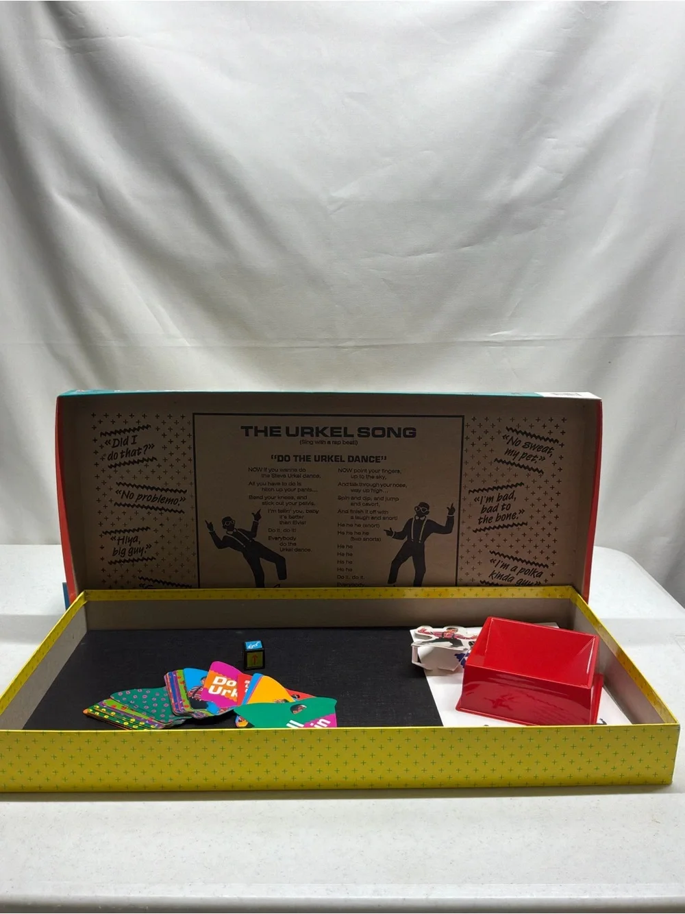 Milton Bradley Do the Urkel! Party Game - Yellow